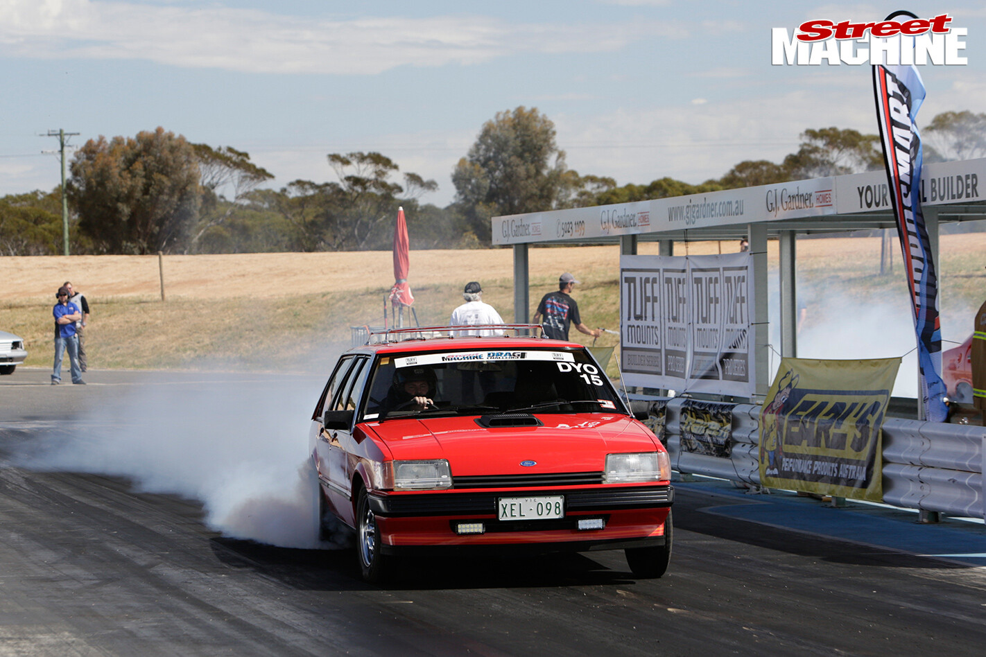 L98-XE-FORD-FALCON-SLEEPER-front