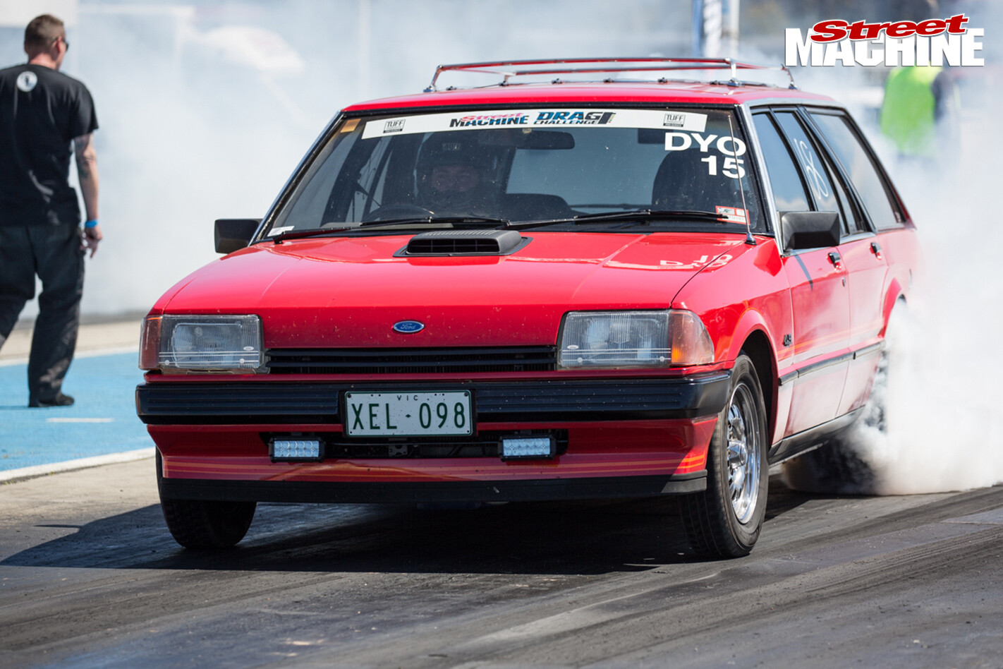 L98-XE-FORD-FALCON-SLEEPER-hq