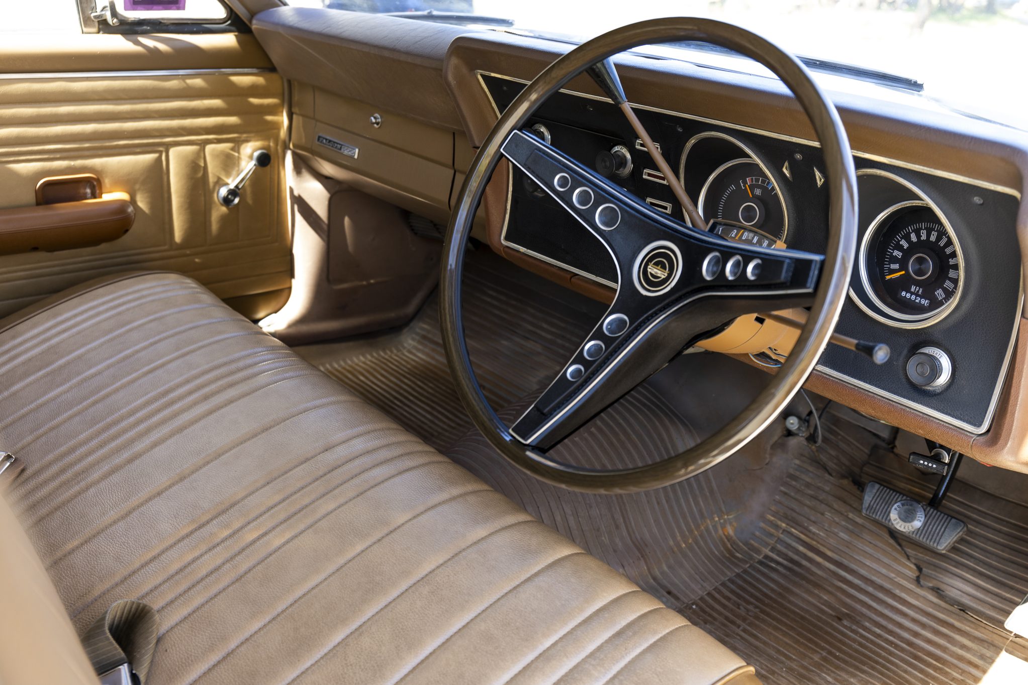 Street Machine Features Lorella Burns Ford Xw Wagon Dash