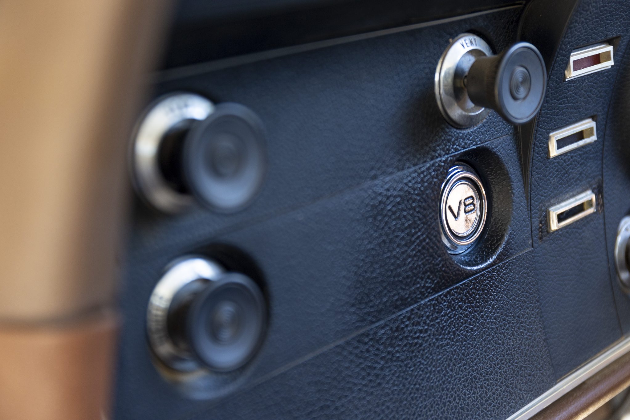 Street Machine Features Lorella Burns Ford Xw Wagon Dash 3