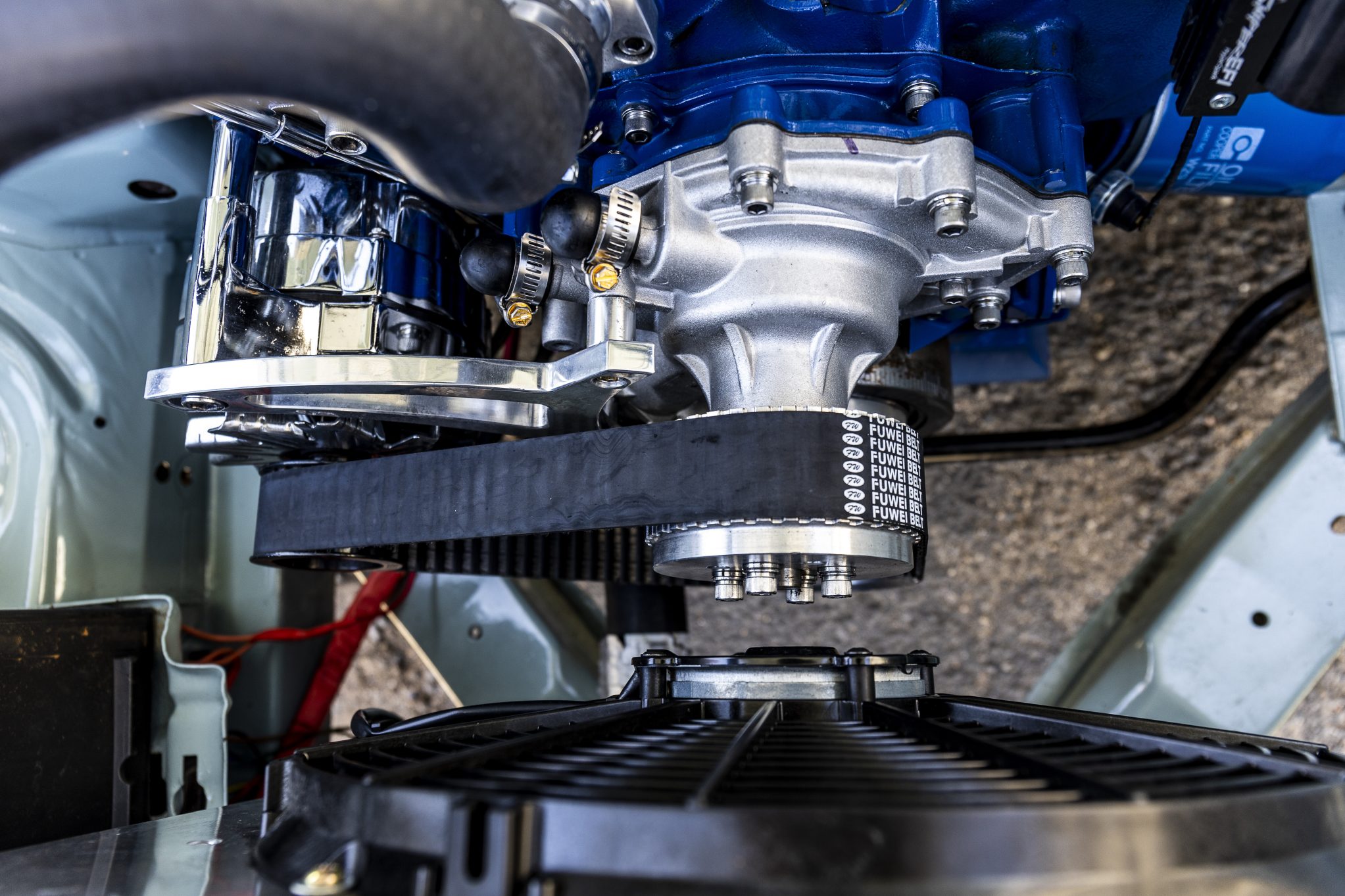 Street Machine Features Lorella Burns Ford Xw Wagon Engine Bay 5