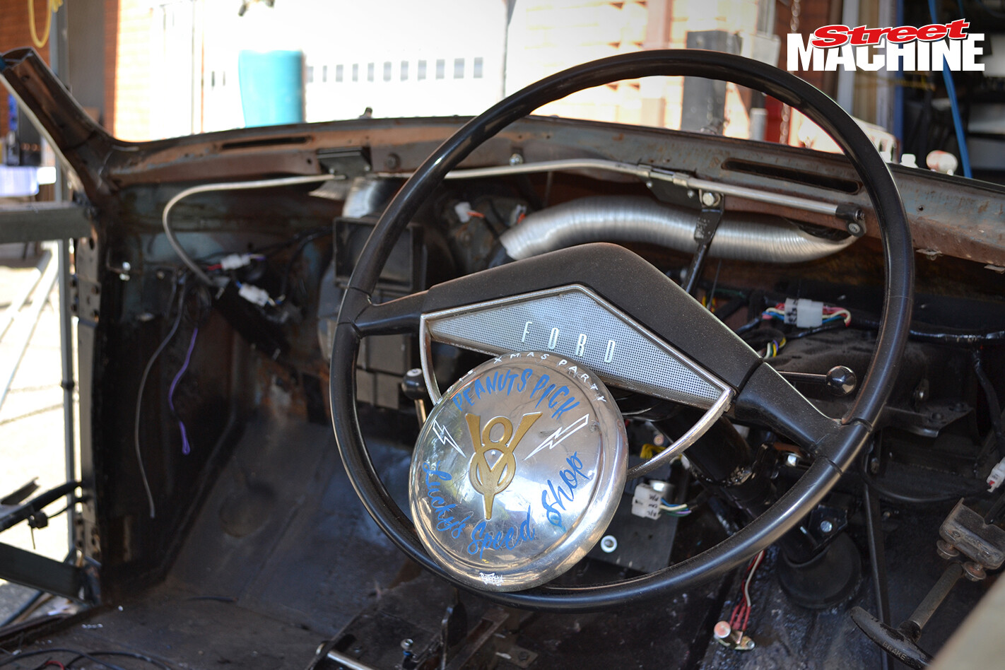 Luckys Speed Shop 16 Nw