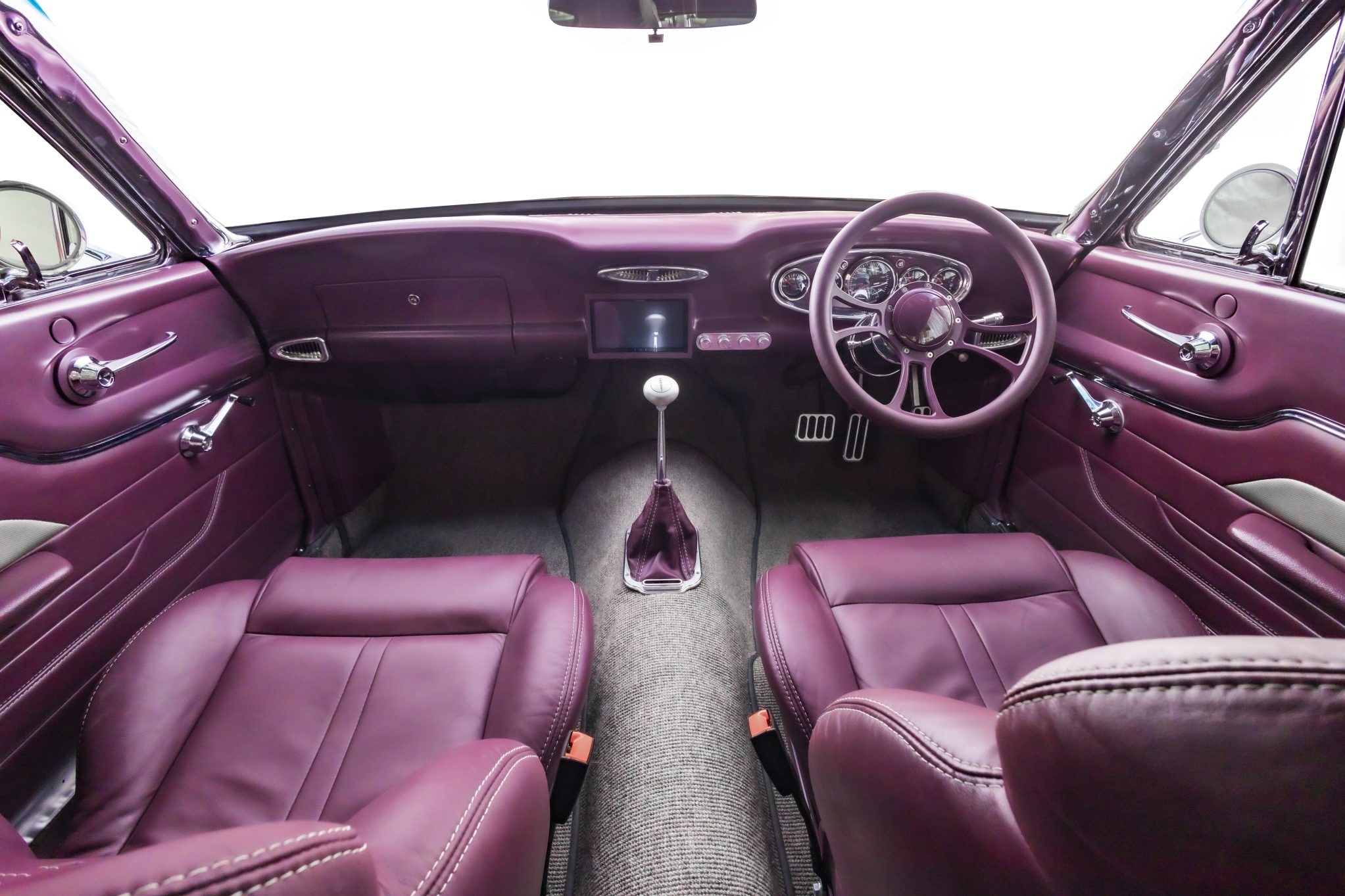 Street Machine Features Lynda Rowe Xm Falcon Coupe Interior 3