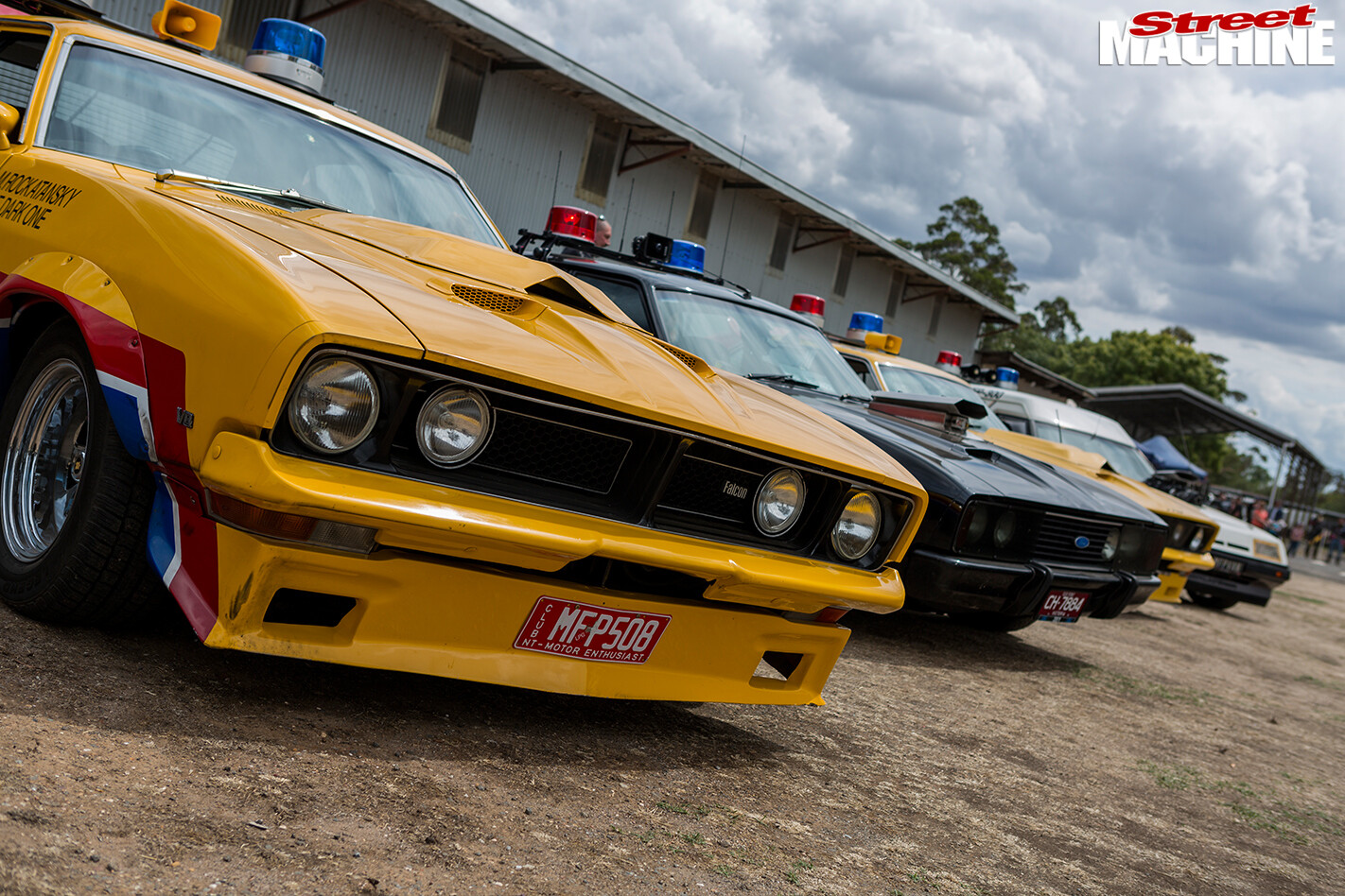 Mad -max -ford -falcons