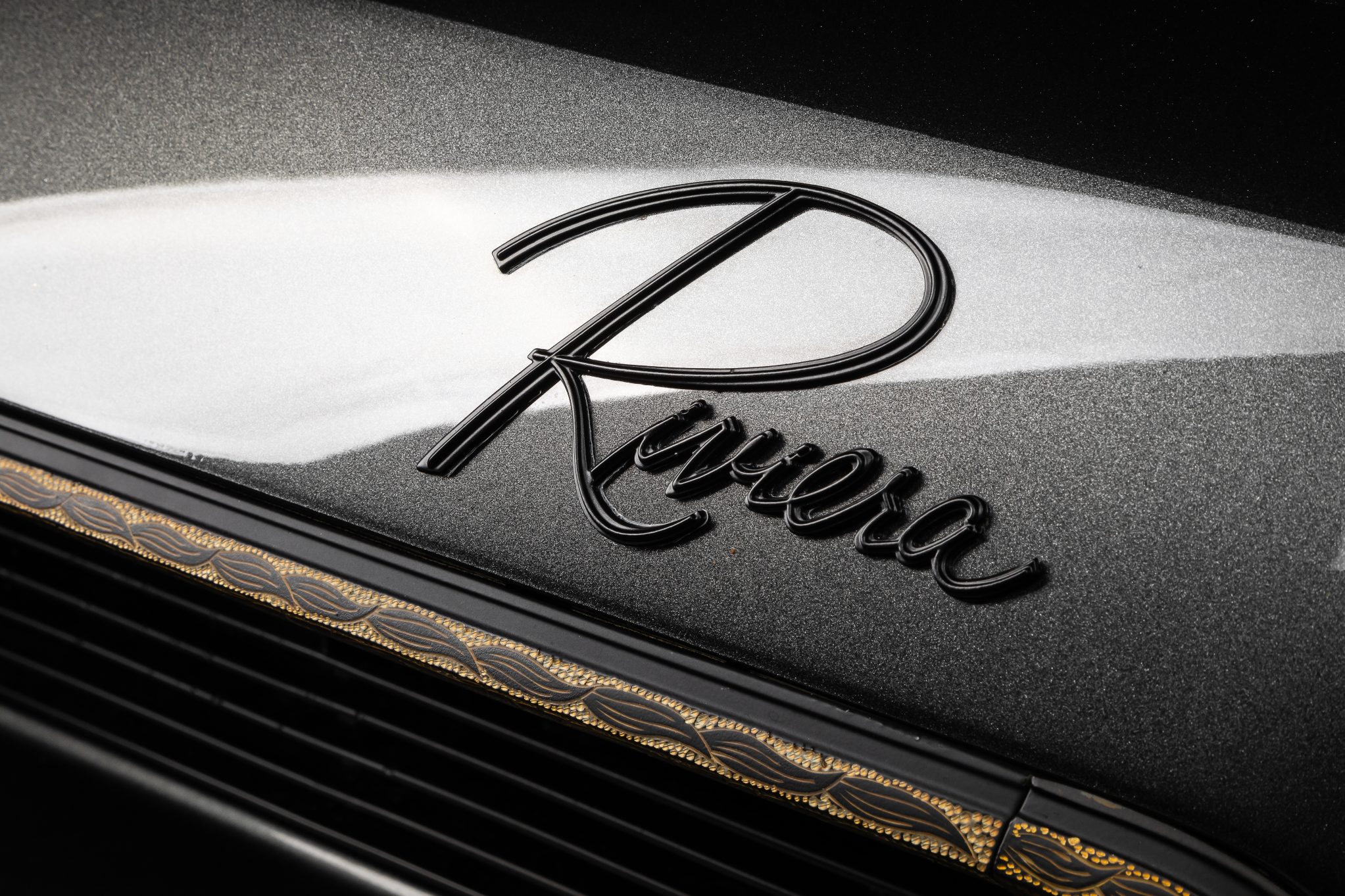 Street Machine Features Mark Sullivan Buick Riviera Badge