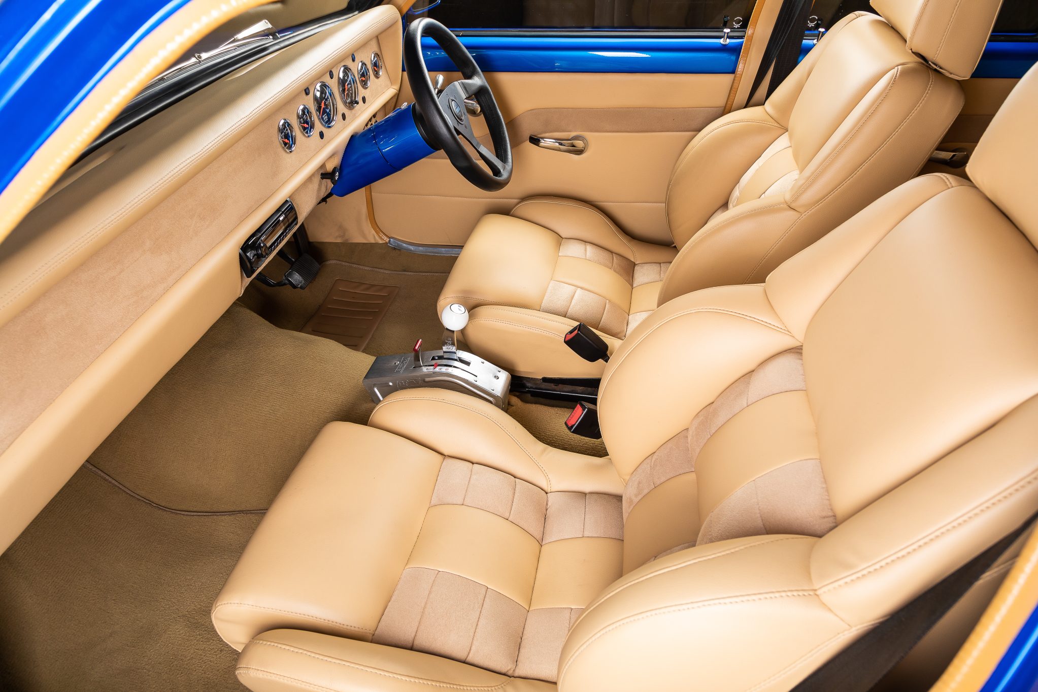 Street Machine Features Matt Lomas Lh Torana Engine Interior 2