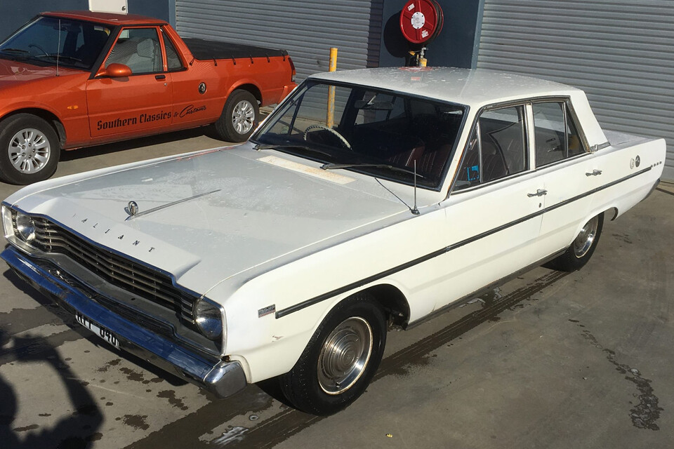 Mopar -28-valiant