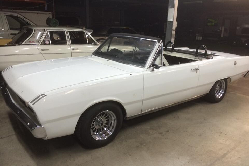 Mopar -34-valiant -ute