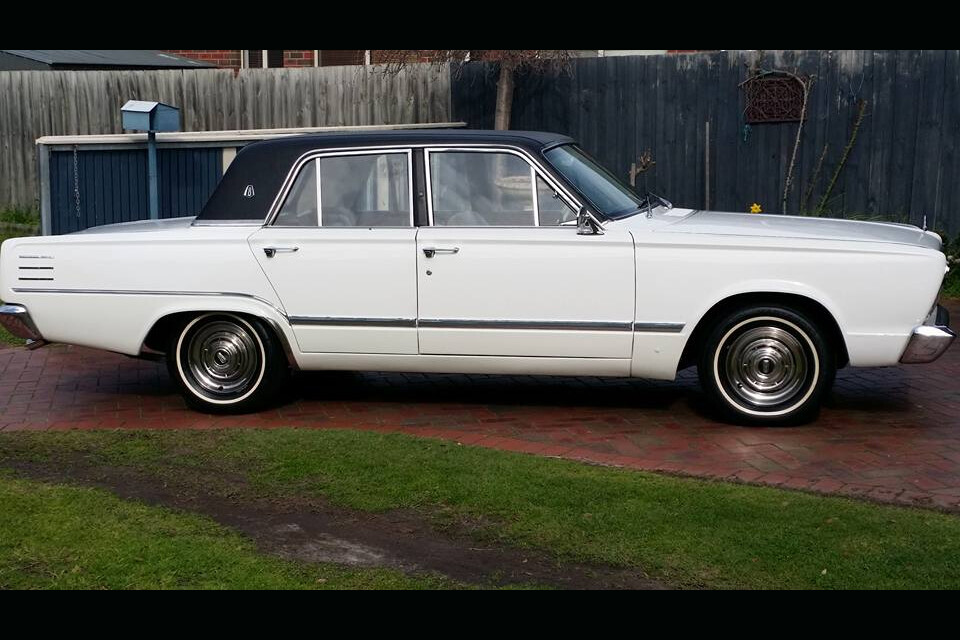 Mopar -43-white -valiant