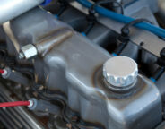 Chrysler VG Valiant engine
