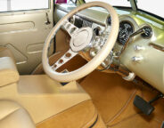Morris J-van interior