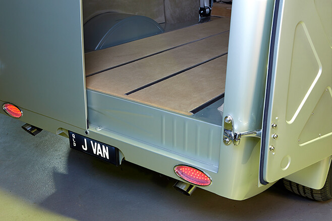 Morris J-van
