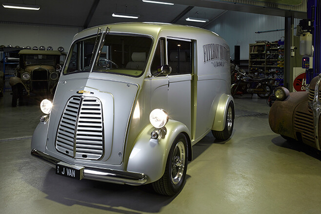Morris J-van