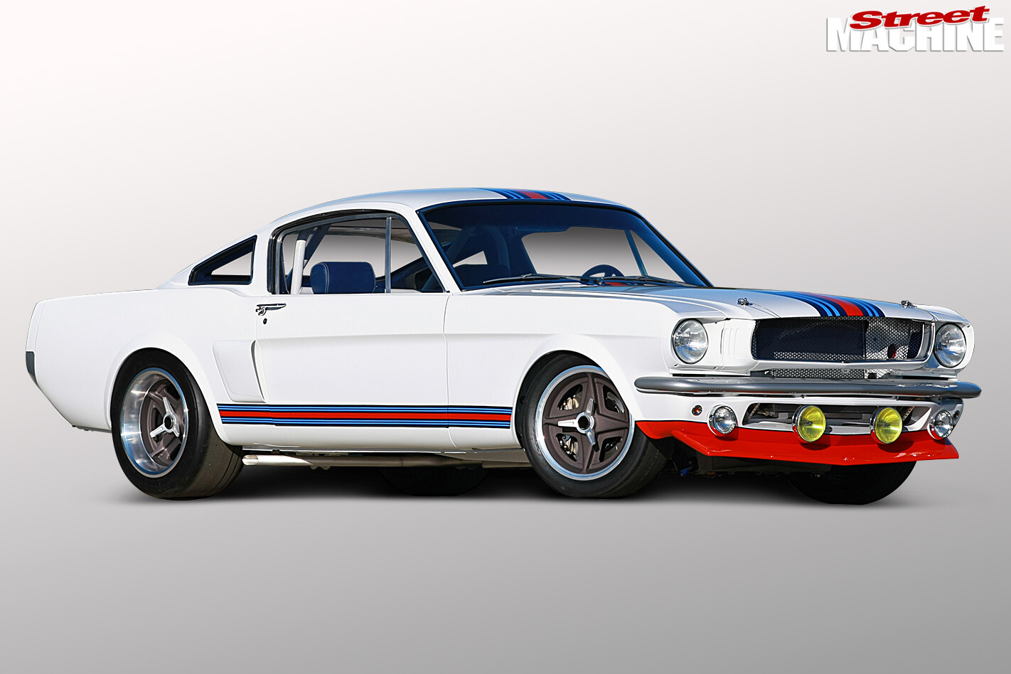 Mustang -side -angle -2