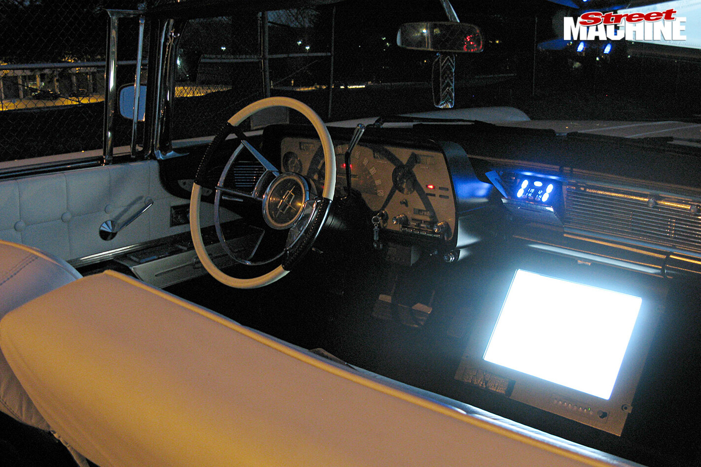 Neil -young -lincoln -interior