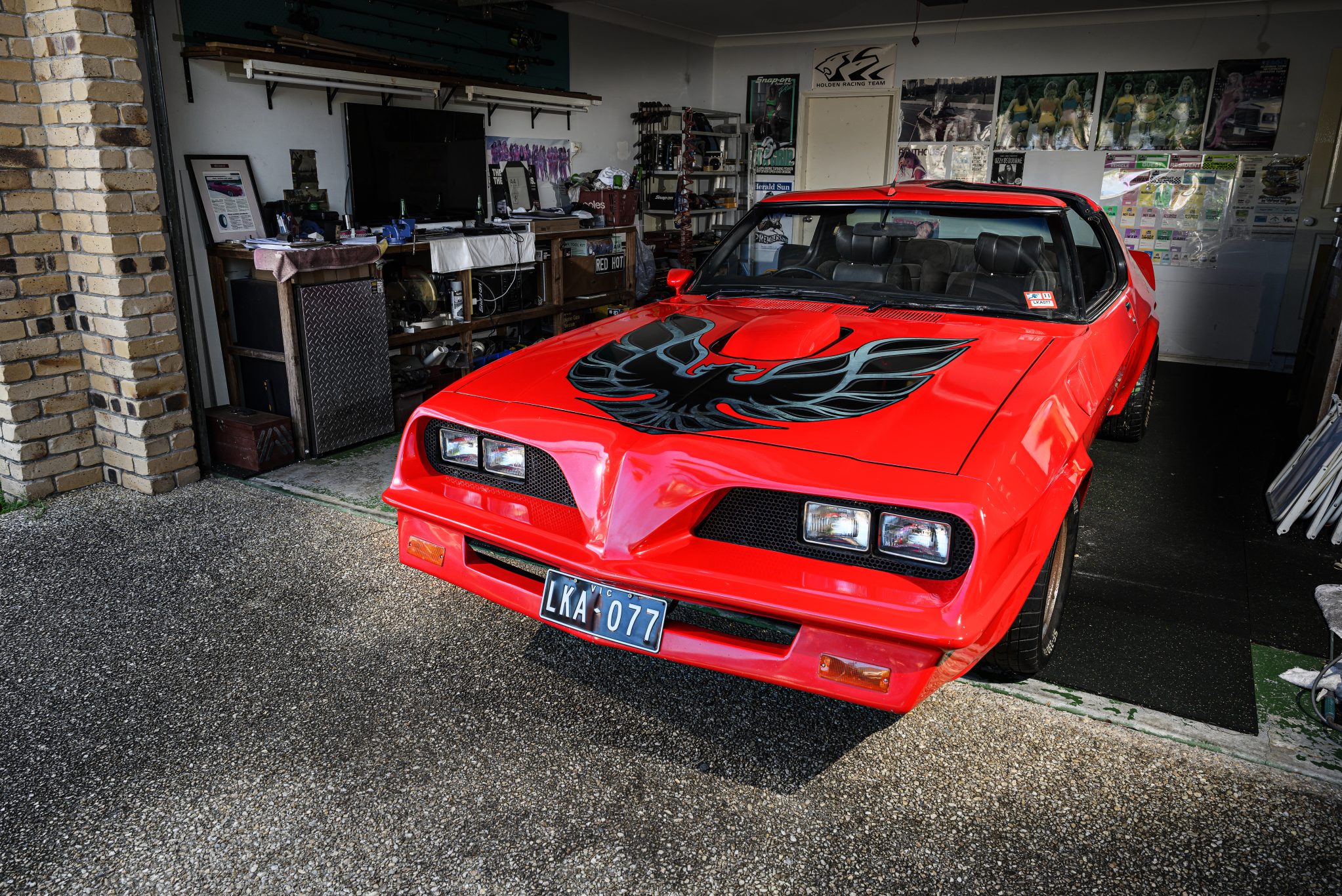Street Machine Features Neil James Eager Maniac Hq Monaro 4