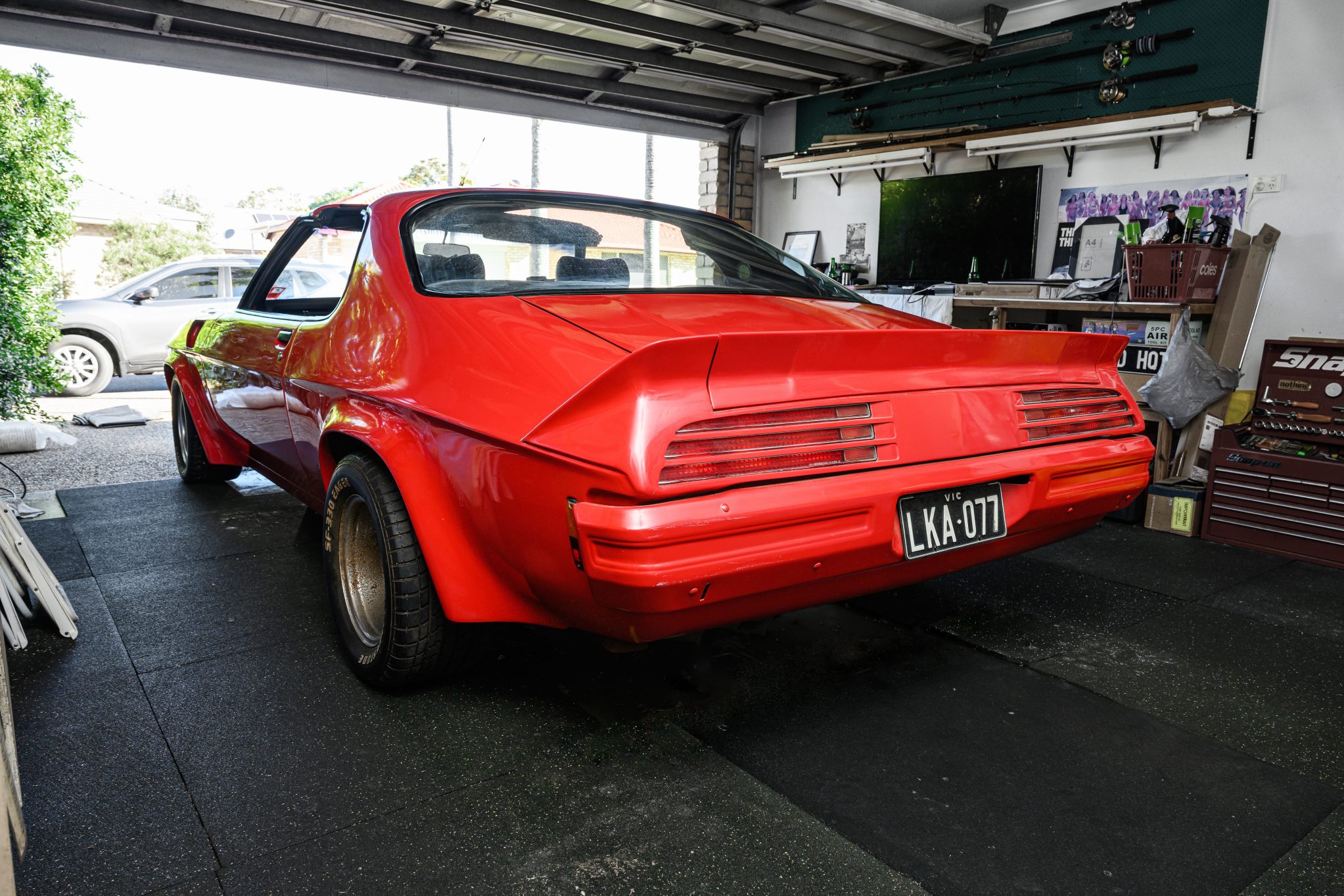 Street Machine Features Neil James Eager Maniac Hq Monaro 5