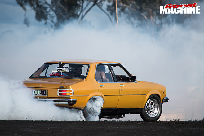 Performance car mania burnout