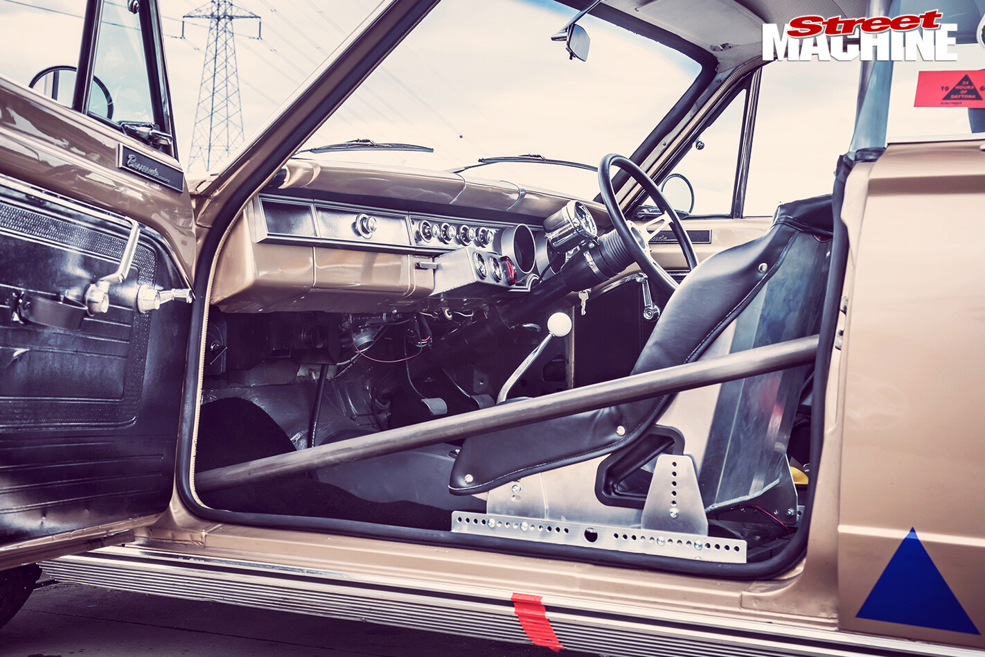 Plymouth -Barracuda -interior -front -rollcage