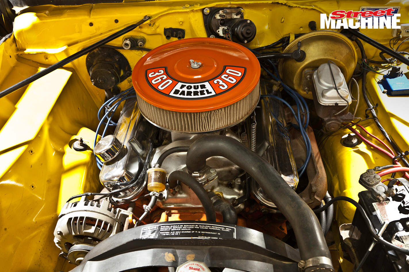 Plymouth Duster 360 Engine