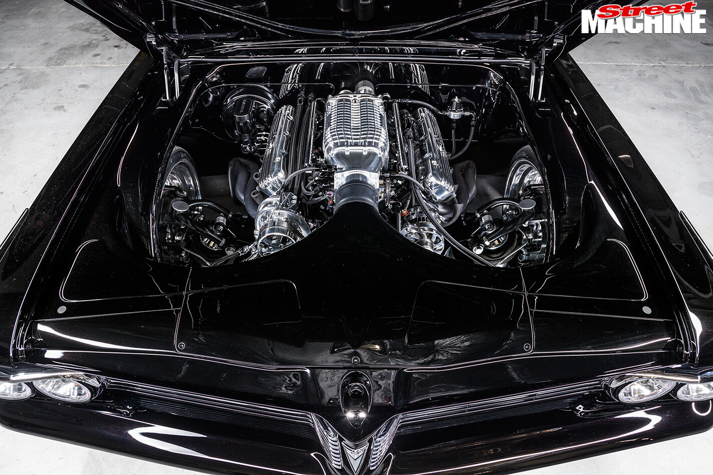 Pontiac -Laurentian -engine -bay