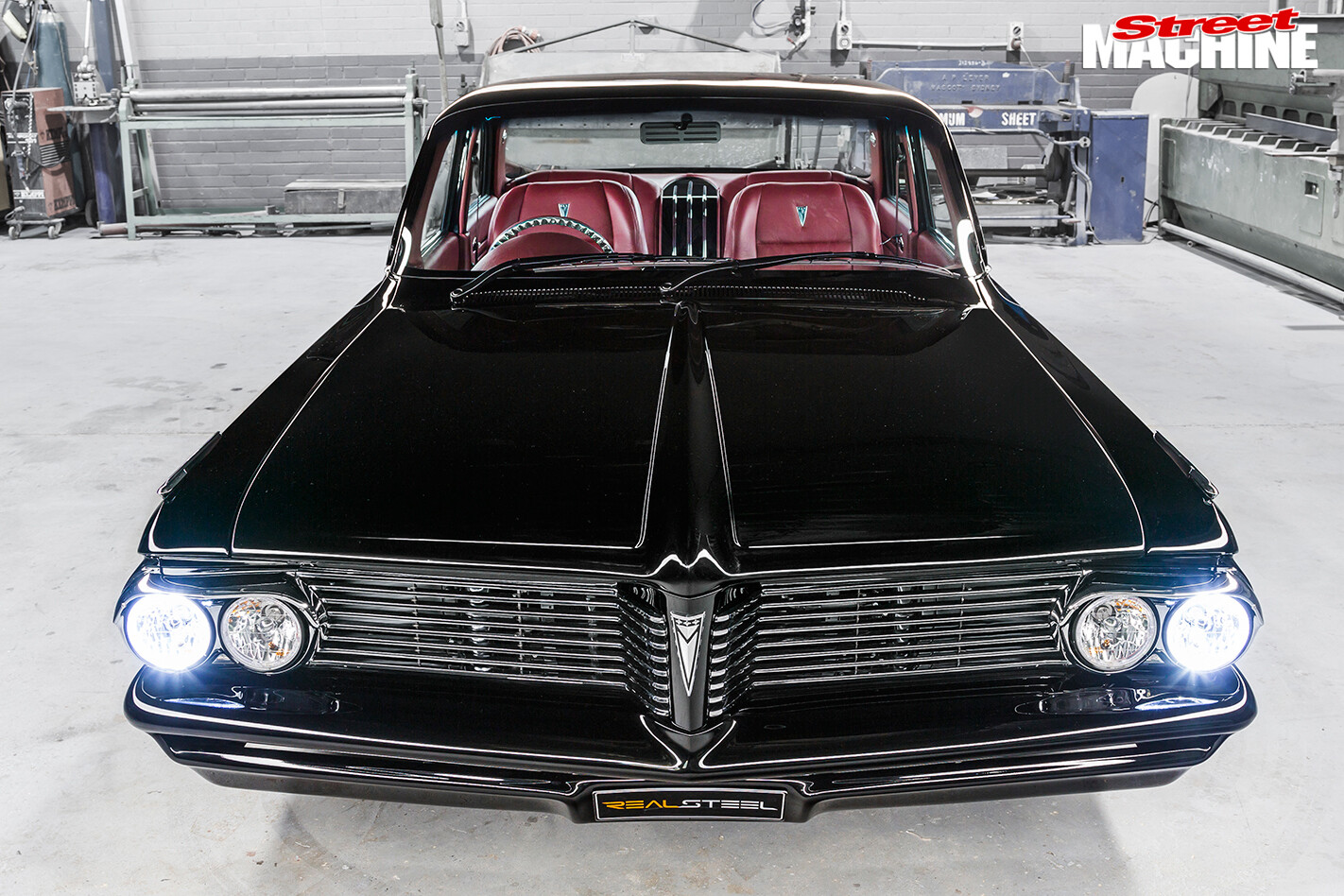 Pontiac -Laurentian -front -view
