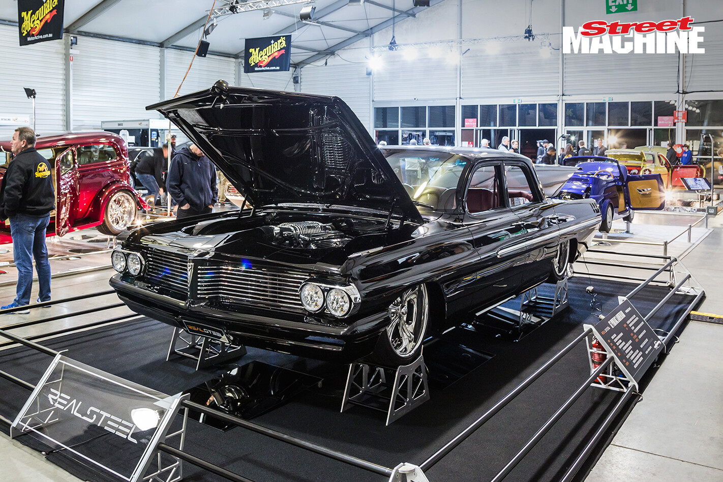 Pontiac Laurentine Custom Show
