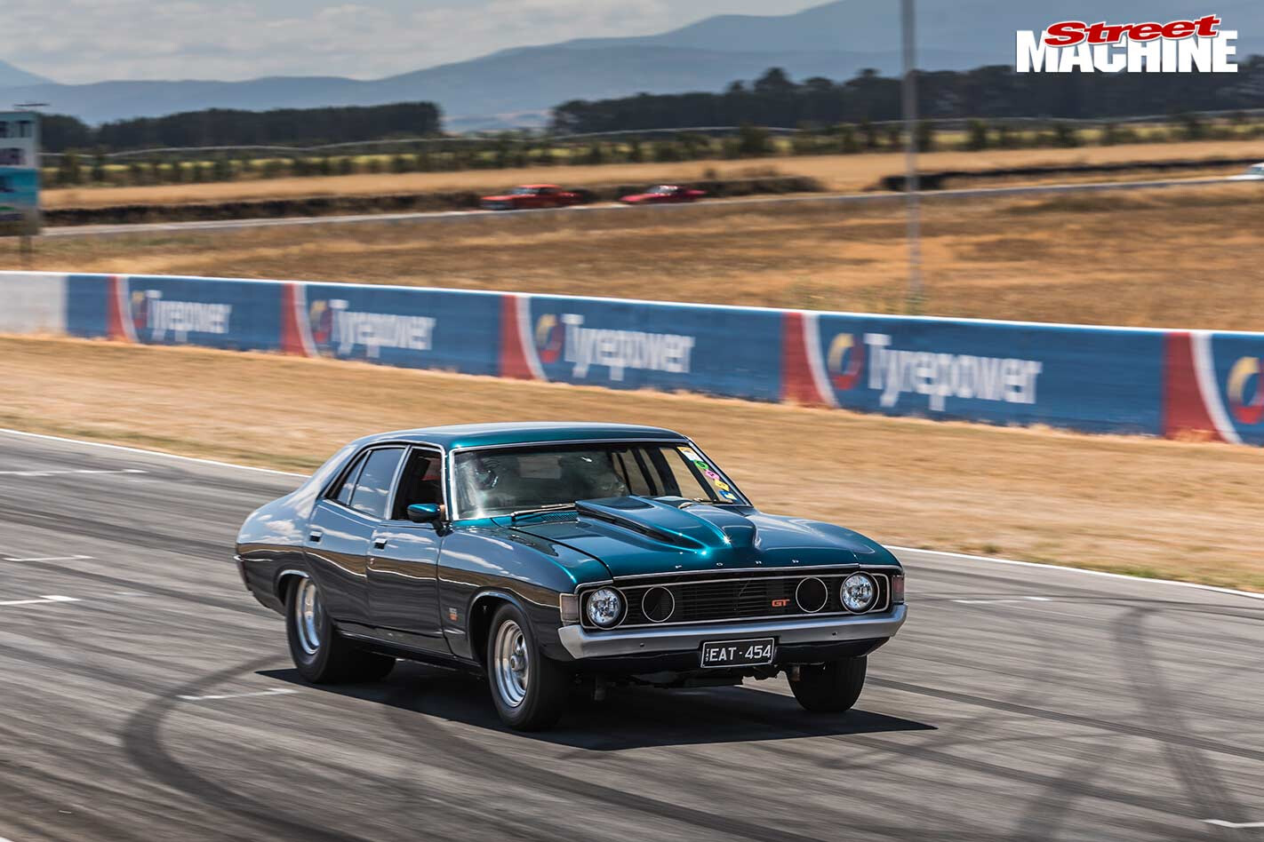Ford Falcon at powercruise