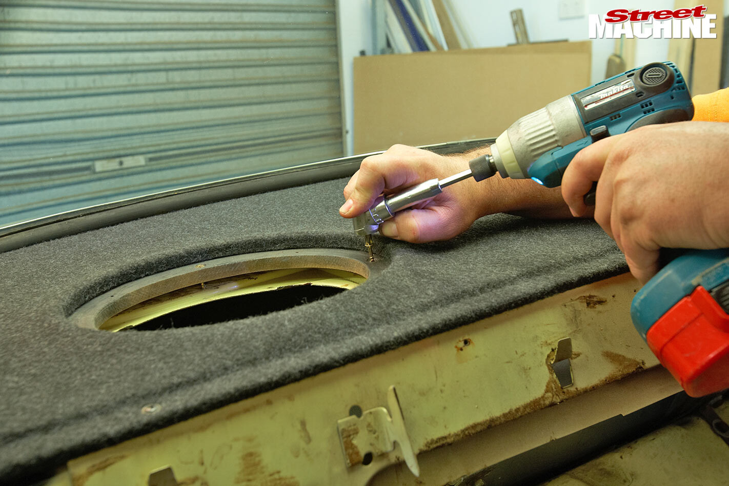 making a rear parcel shelf