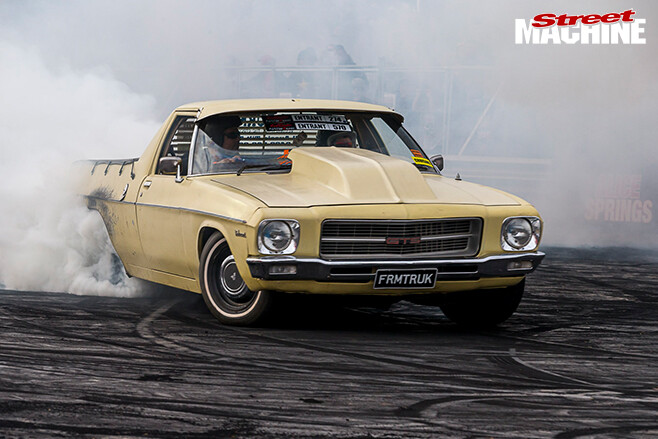 Red -centre -nats -commodore -hq Ute Burnout