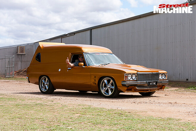 Red -centre -nats -HX Sandman