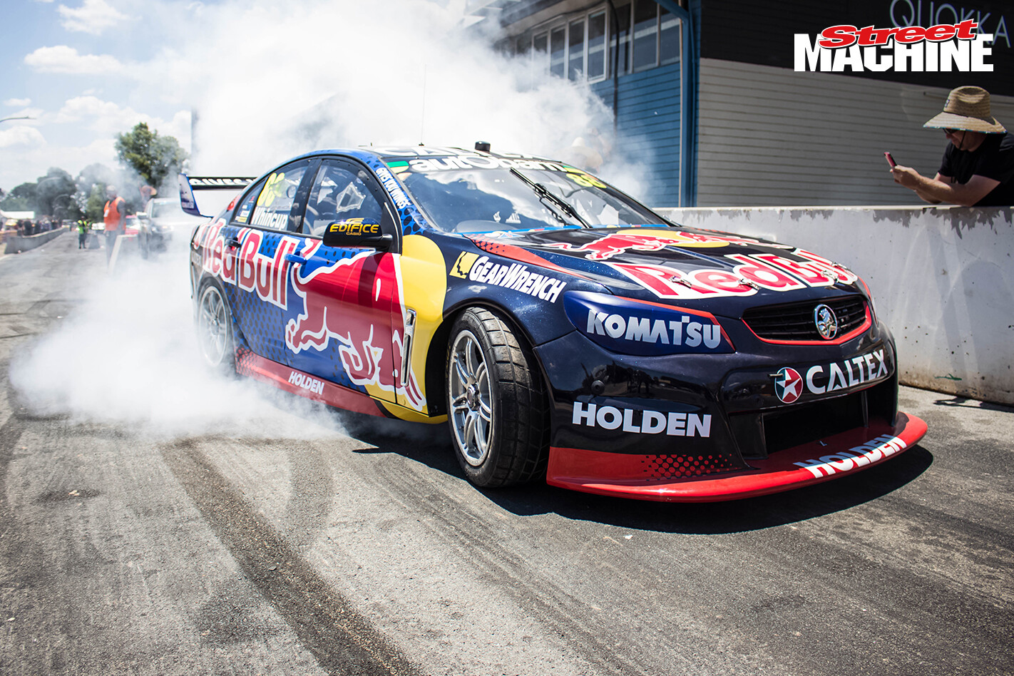Redbull V8 Supercar Burnout 1 Nw