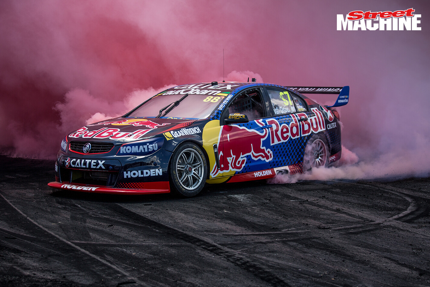Redbull V8 Supercar Burnout 4 Nw