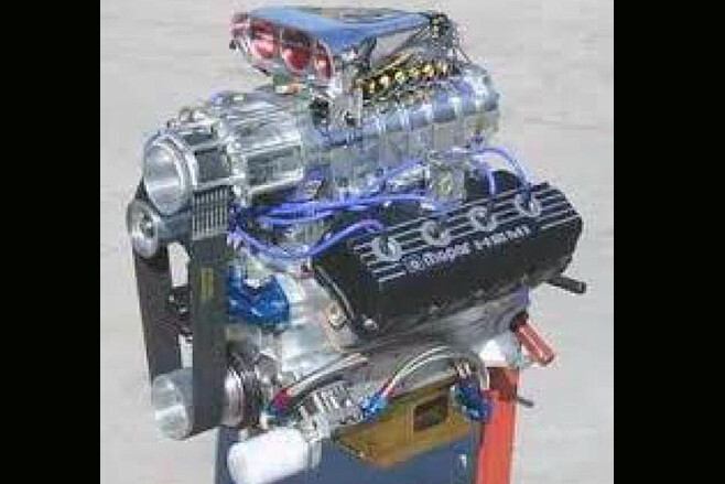 Rodney Ali blown Hemi engine