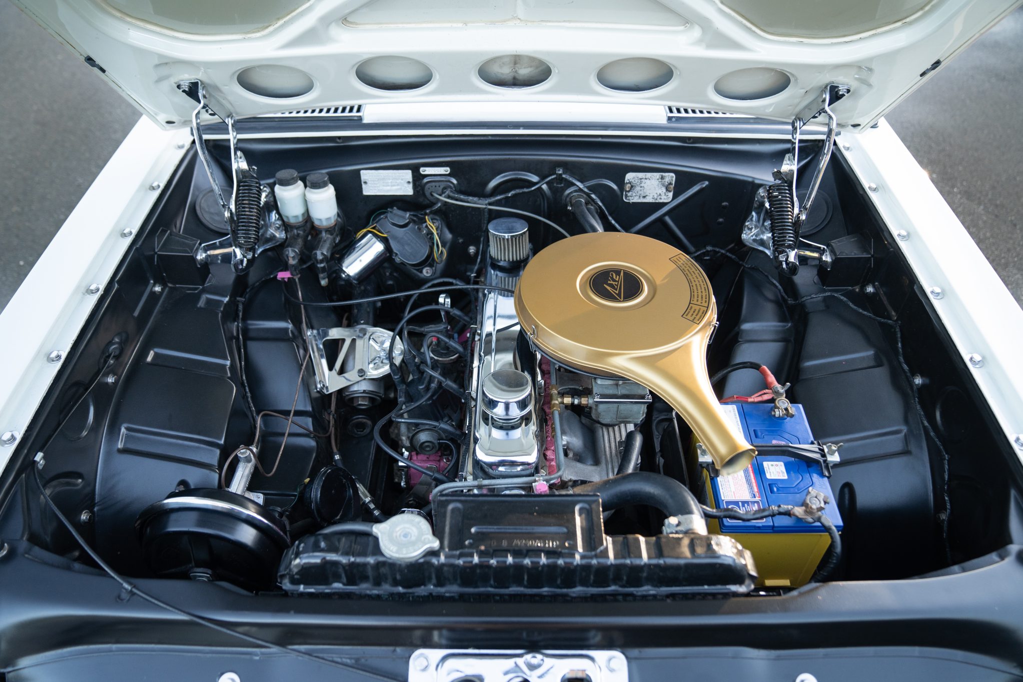 Street Machine Features Roxy Marshall Hr Holden Panel Van Engine Bay