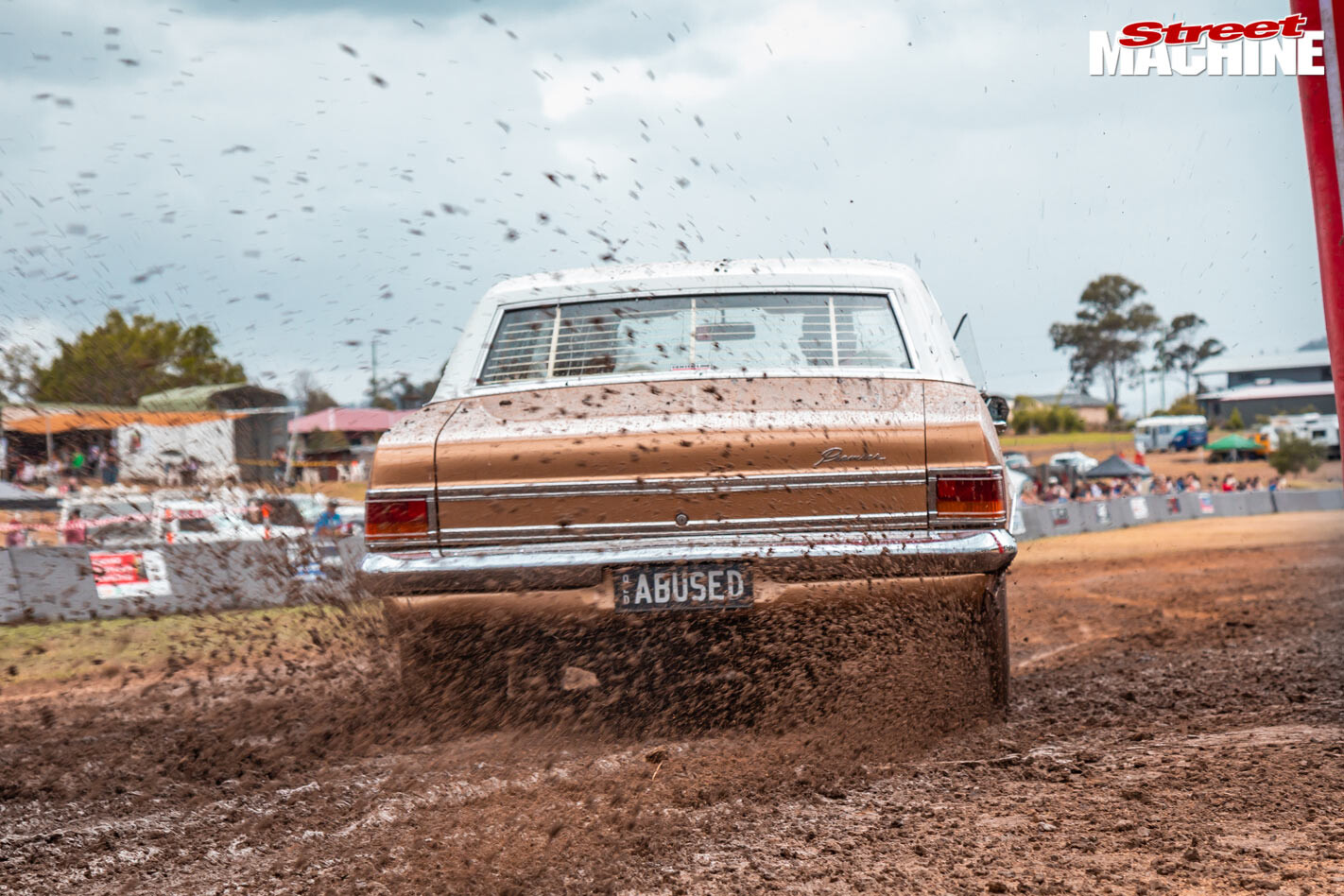 Salubrious dirt drags