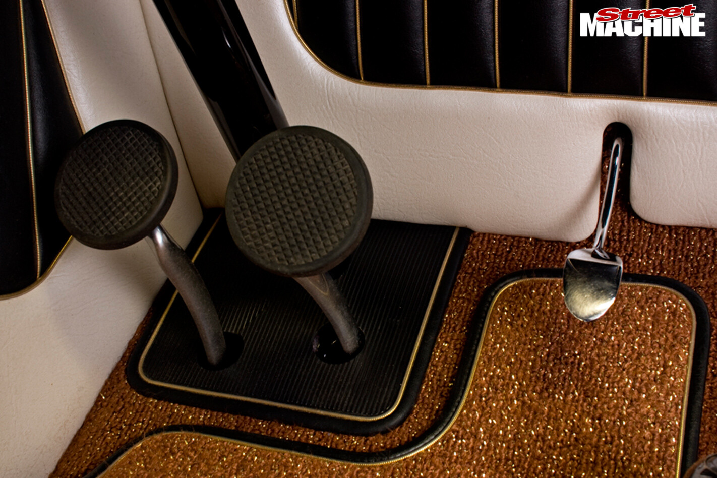 Sean -johnstun -roadster -carpet