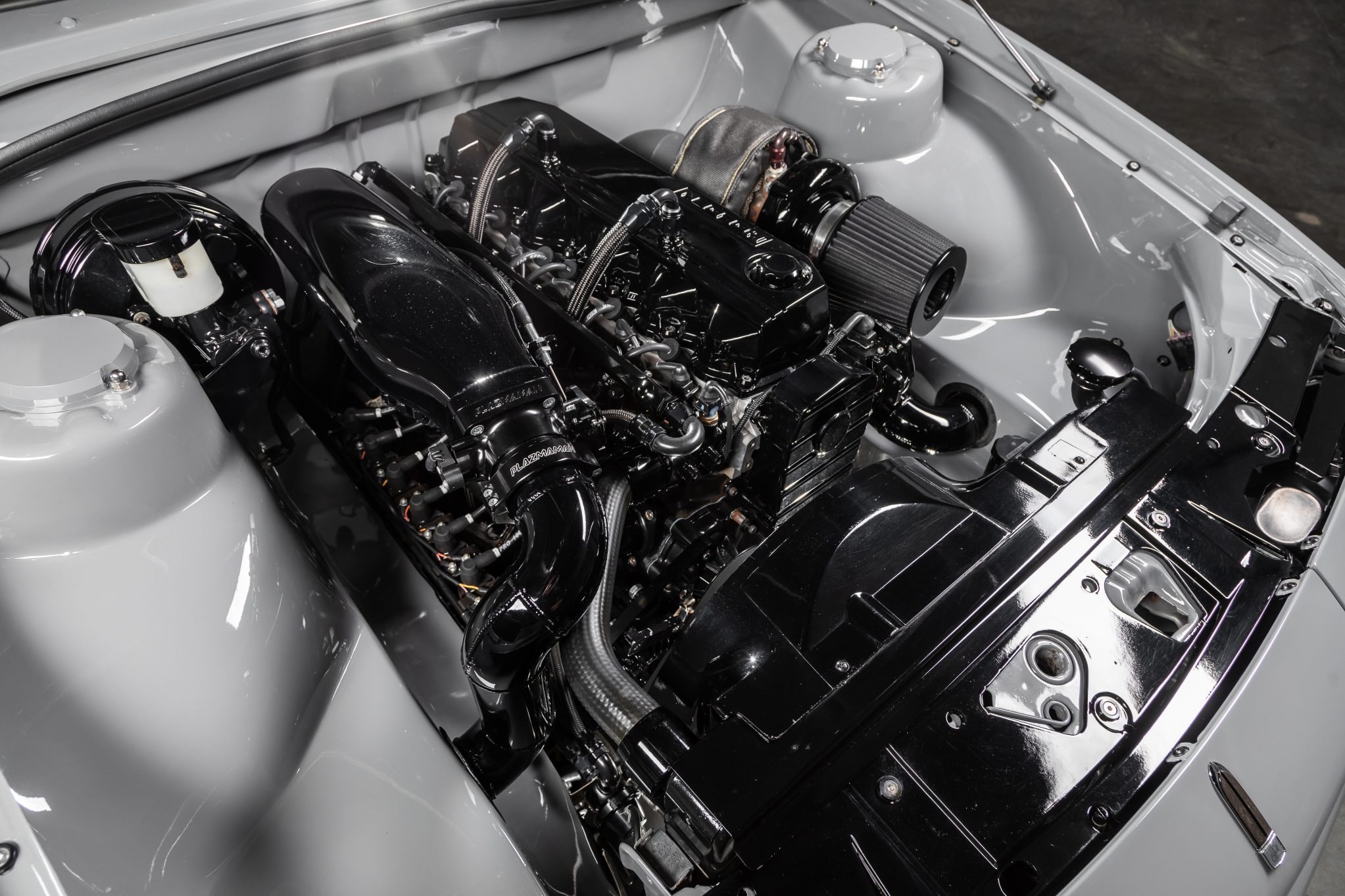 Street Machine Features Stefan Tomevski Vl Commodore Thekng Engine Bay 4