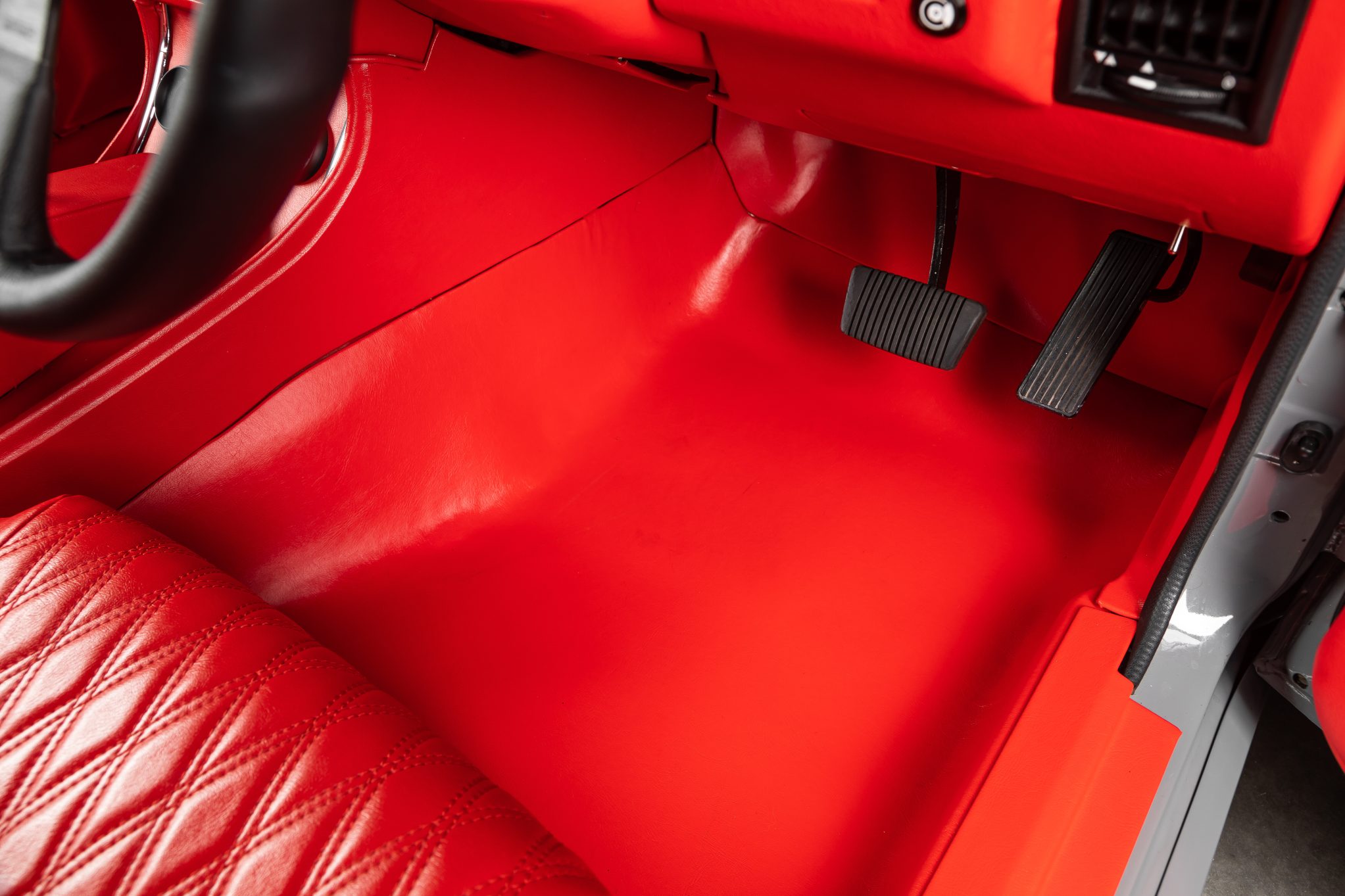 Street Machine Features Stefan Tomevski Vl Commodore Thekng Footwell