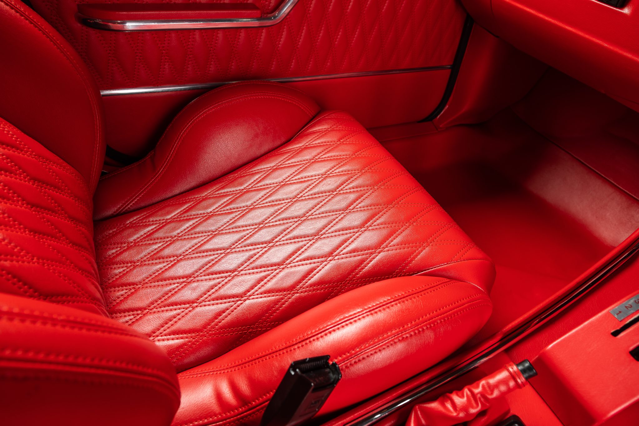Street Machine Features Stefan Tomevski Vl Commodore Thekng Seats 3