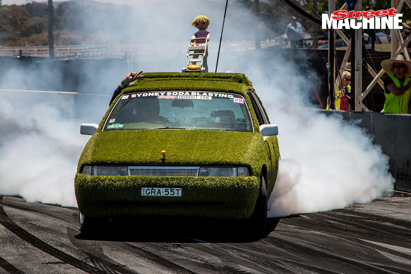 Summernats Grass Car Burnout 1