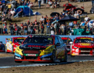 Archive Wheels 2017 07 31 Misc Supercars Queensland Mostert Leading