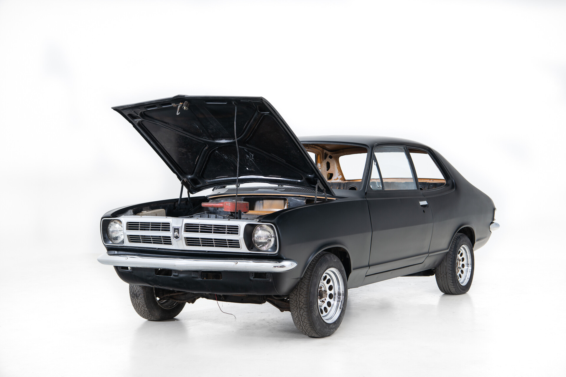 bd1b09eb/ta torana carnage 7 jpg