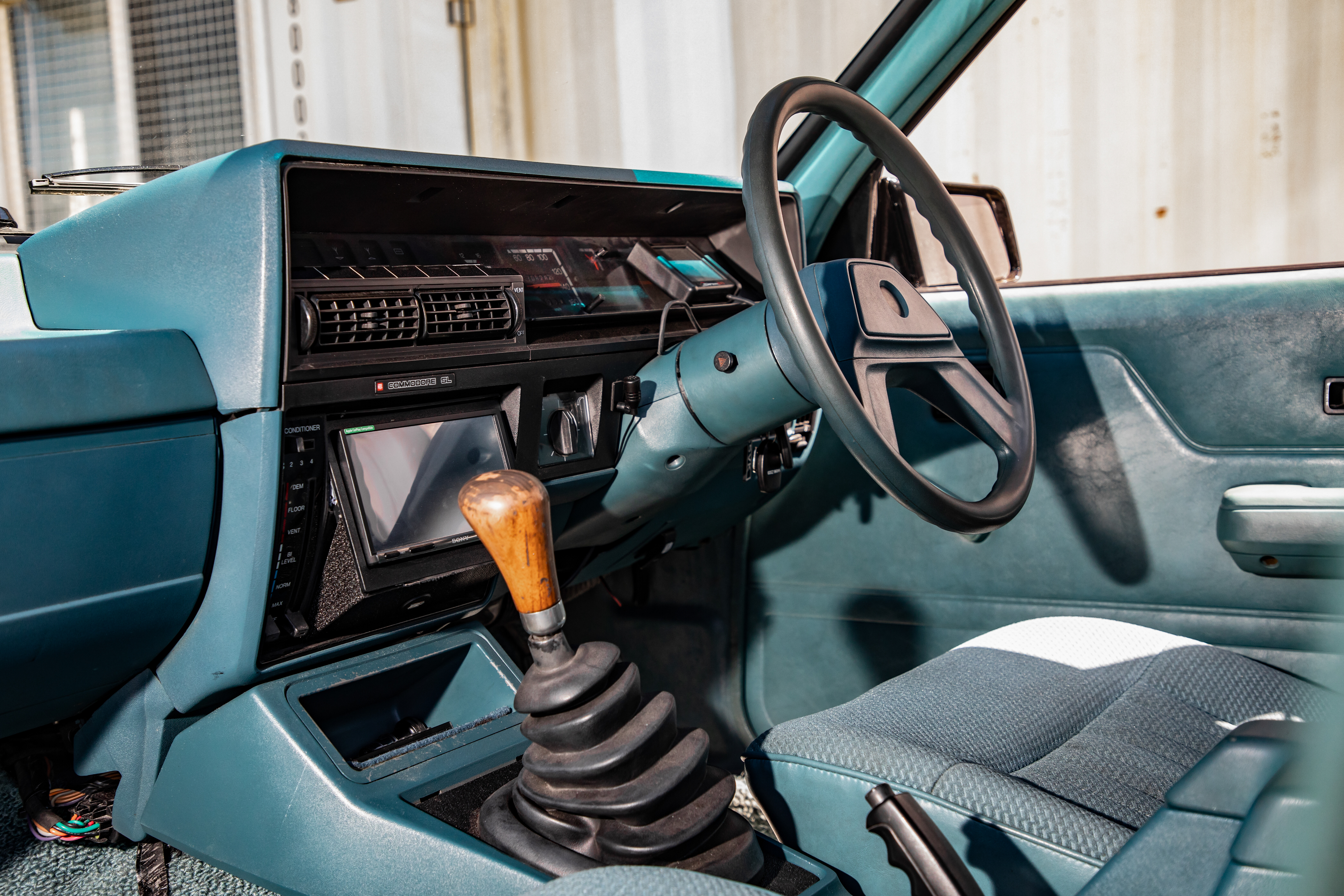 ee93163f/taylah louise vk commodore interior jpg
