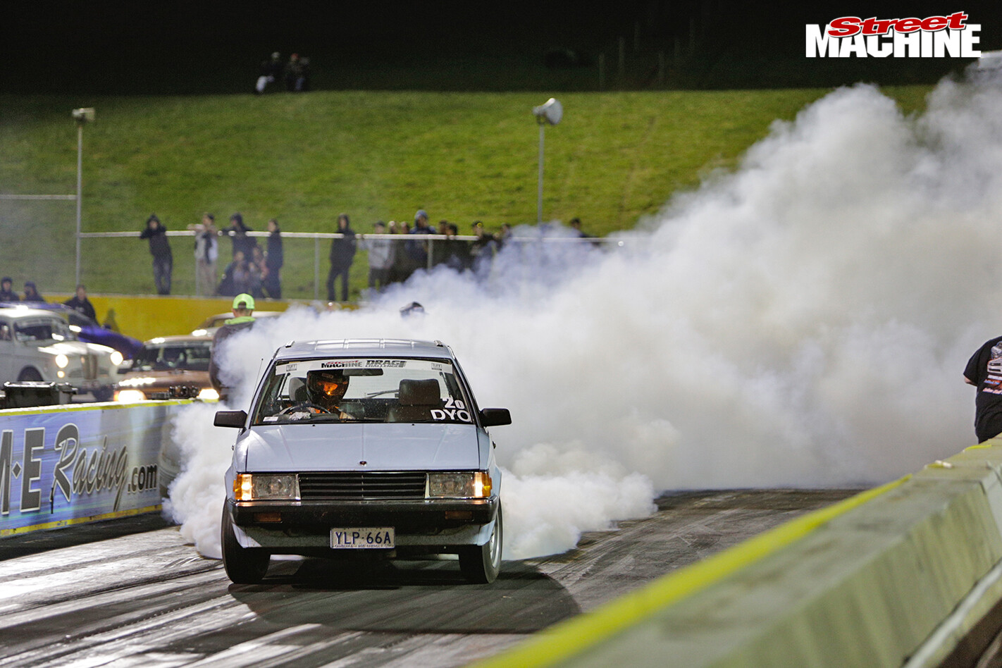 Toyota -corona -drag -3