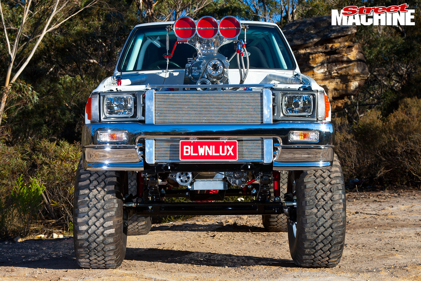 Toyota -Hilux -front