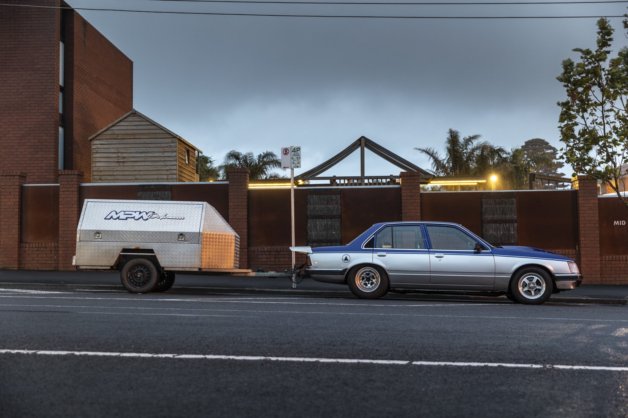 Holen VH Commodore