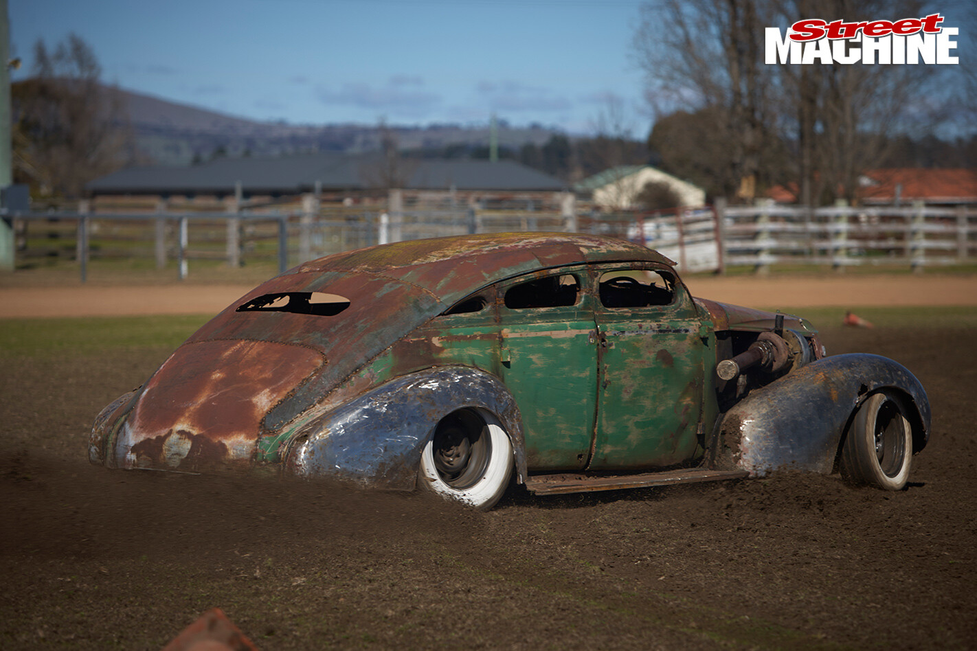 Uralla -Dust -Up -2016-1