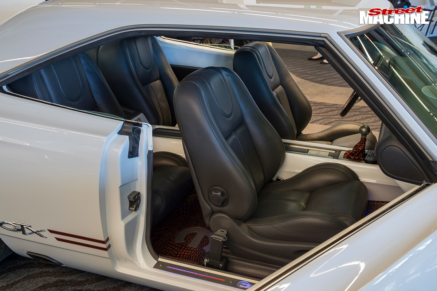 V10-DODGE-VIPER-POWERED-PLYMOUTH-GTX--NZ-interior -2
