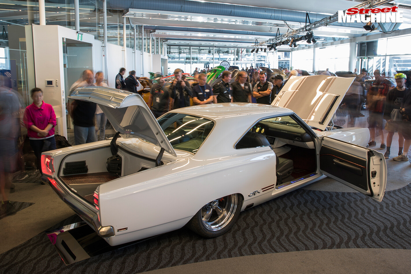 V10-DODGE-VIPER-POWERED-PLYMOUTH-GTX--NZ-open -back